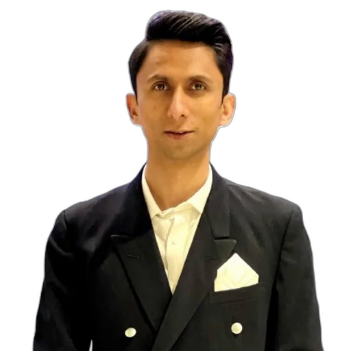 Hassan Abdurrehman, CRM Associate
